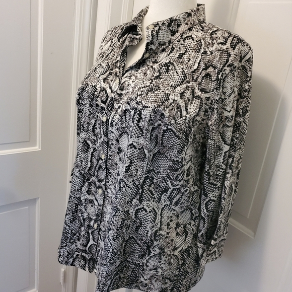 Apt. 9 Animal Print Knit Blouse Size 0X, Business Casual - Picture 4 of 10